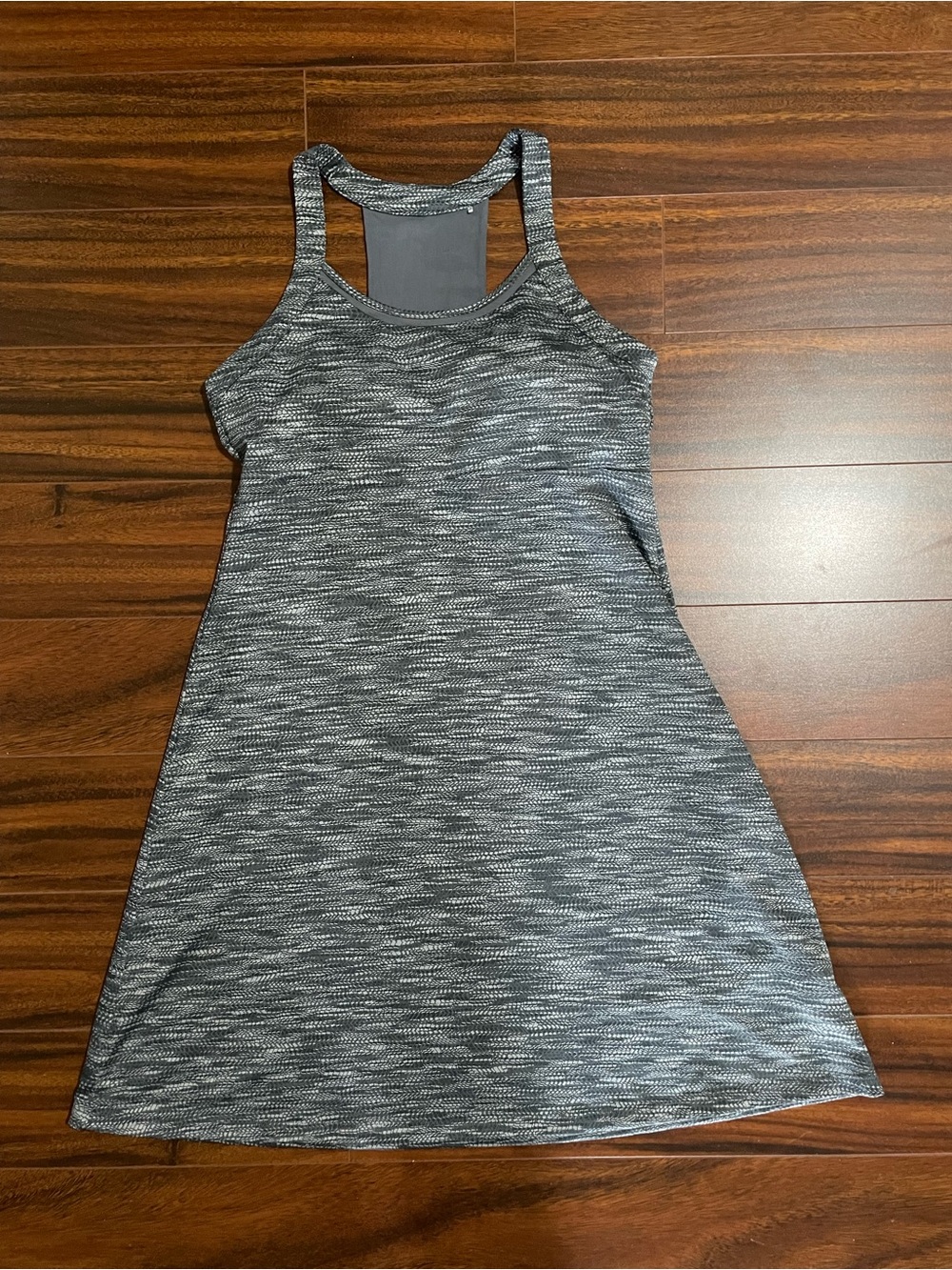 Mondetta women’s large sleeveless athletic dress, built in bra, grey